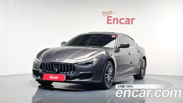 Maserati Ghibli 3.0 GranLusso