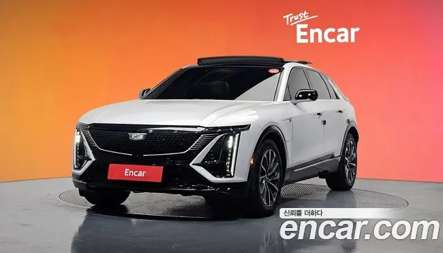 Cadillac Lyriq Sport
