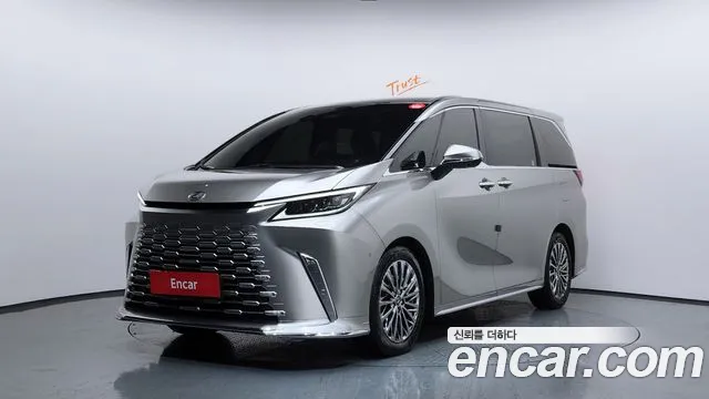 Lexus LM 500h Executive