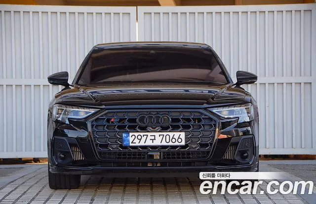 Audi S8 4.0 TFSI Quattro LWB