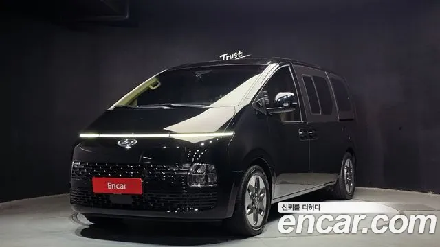 Hyundai Staria Tourer 9-Seater