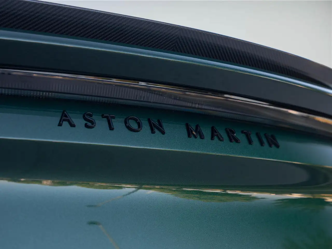 DBS770 ULTIMATE COUPE