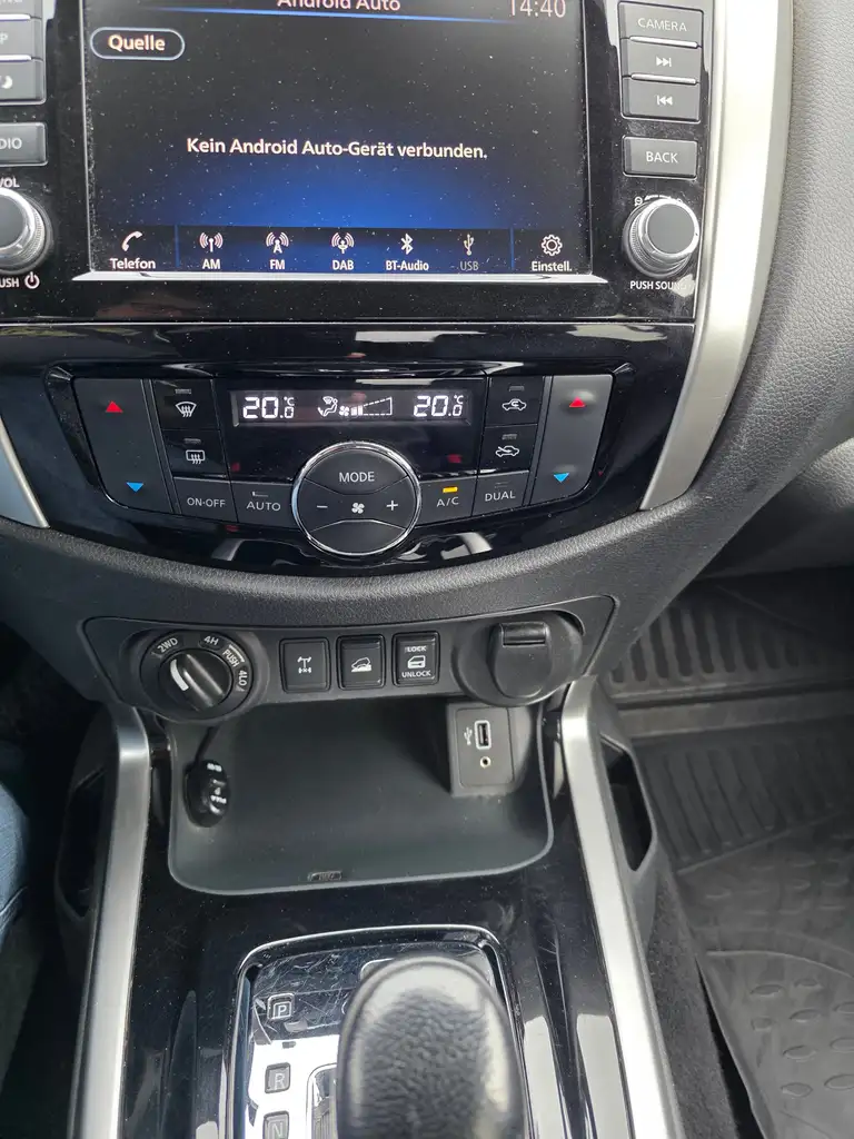 NavaraNavara dCi 4WD DC 4x4 Autm. N-Connecta