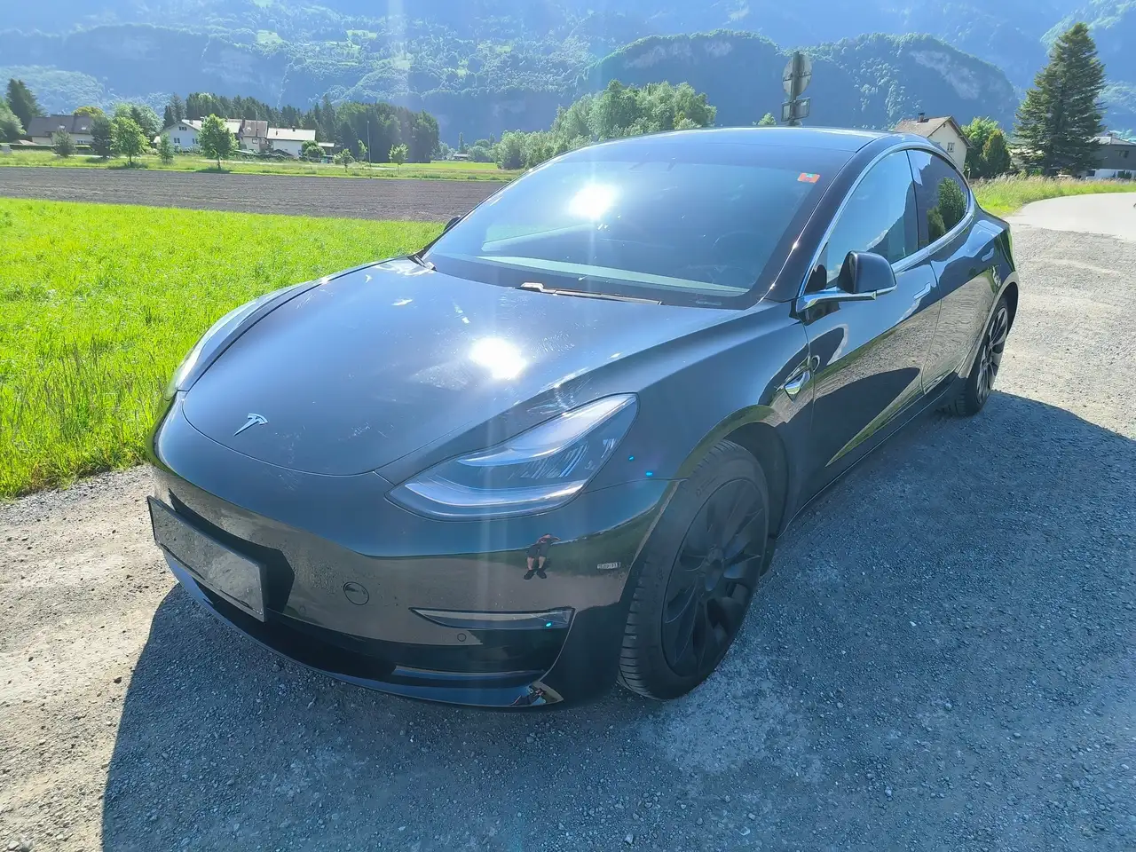 Model 3Model 3 Long Range AWD 75kWh