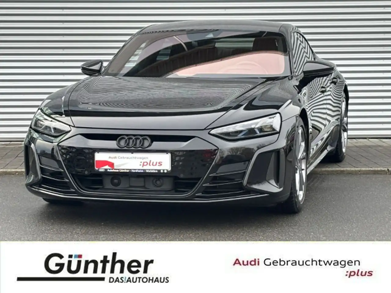 RS e-tron GTALLRADLENKUNG+HUD+MASSAGE+PRO SITZE