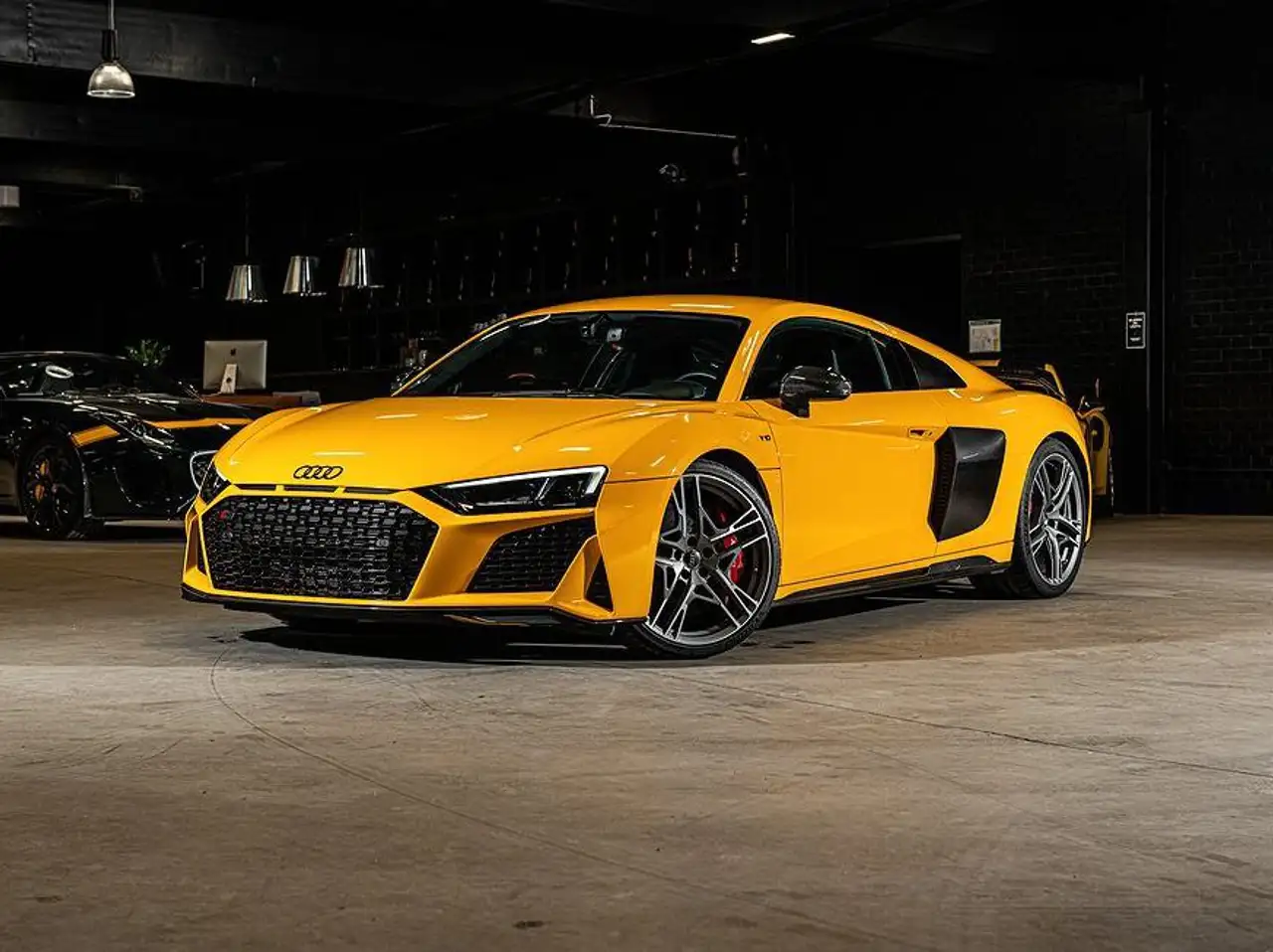 R85.2 V10 Performance Quattro 620 ch