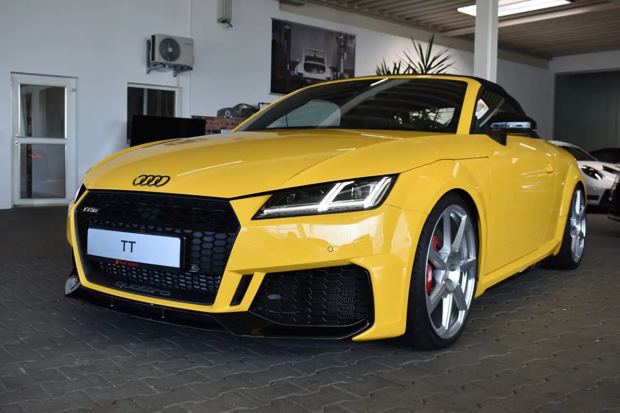 TT RSAudi TT RS 2.5 TFSI quattro Roadster B&O Matrix KW
