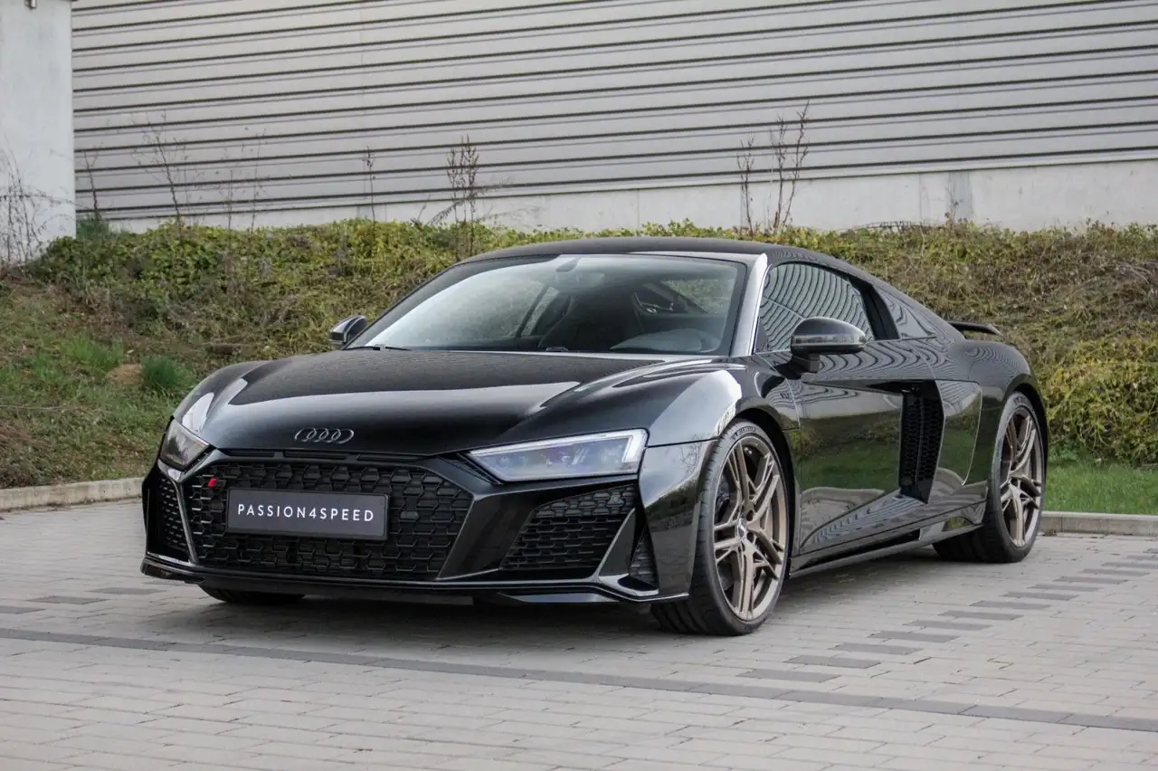 R8V10 Decennium