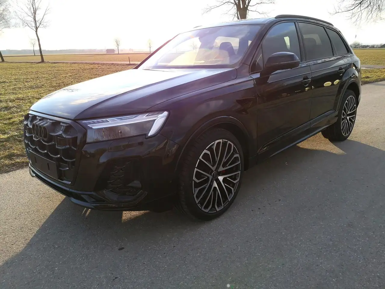 Q750 TDI quattro S line Facelift 50TDI S-Line Hea...