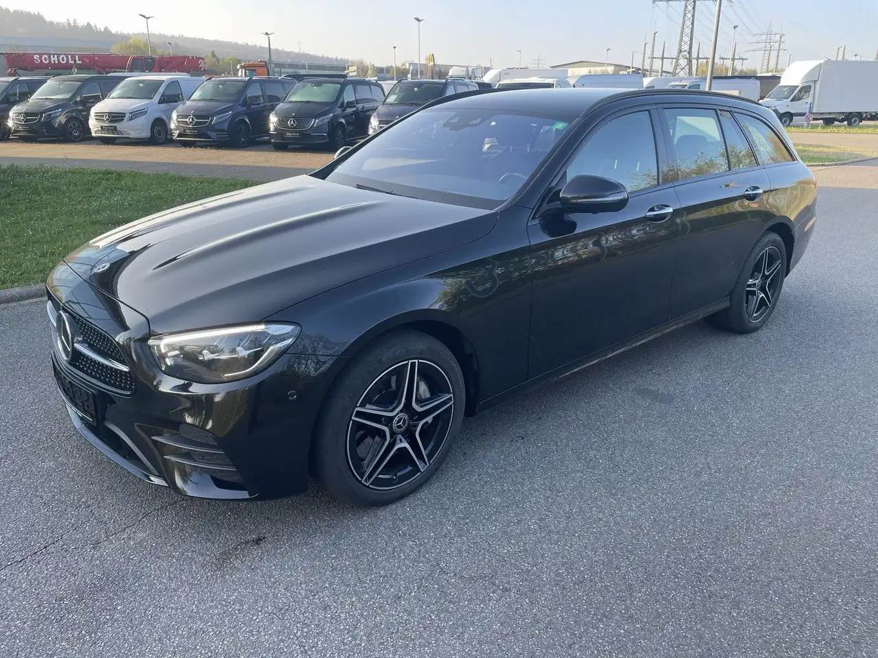 E 300de T 4M AMG NIGHT*Distro*AHK*360°*HUD*MBUX