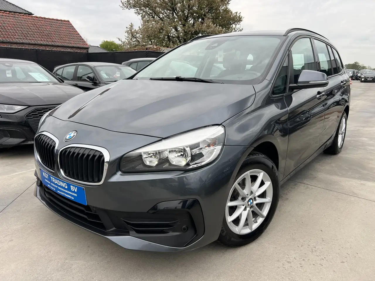 216D GRAN TOURER NAVIGATIE BLUETOOTH PDC LED CARPASS