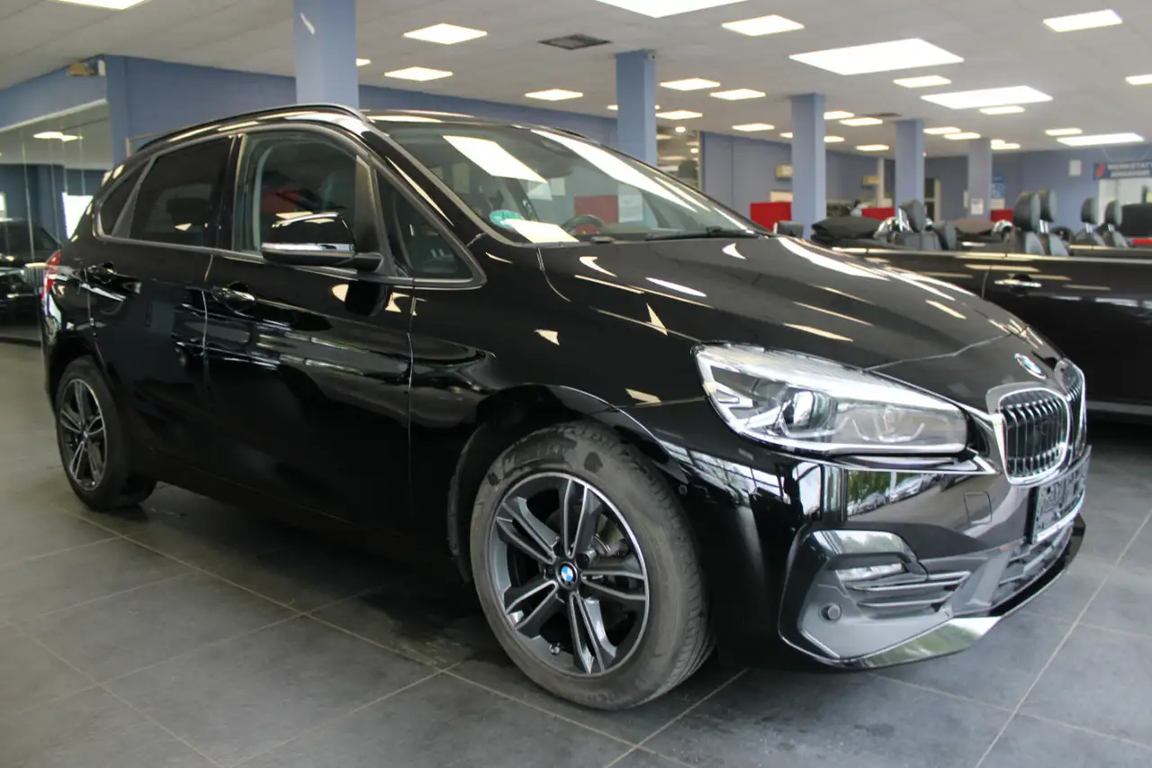 218Active Tourer Aut. Sport Line