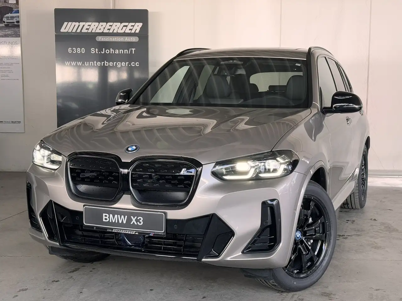 iX3M-Sportpaket / AHK