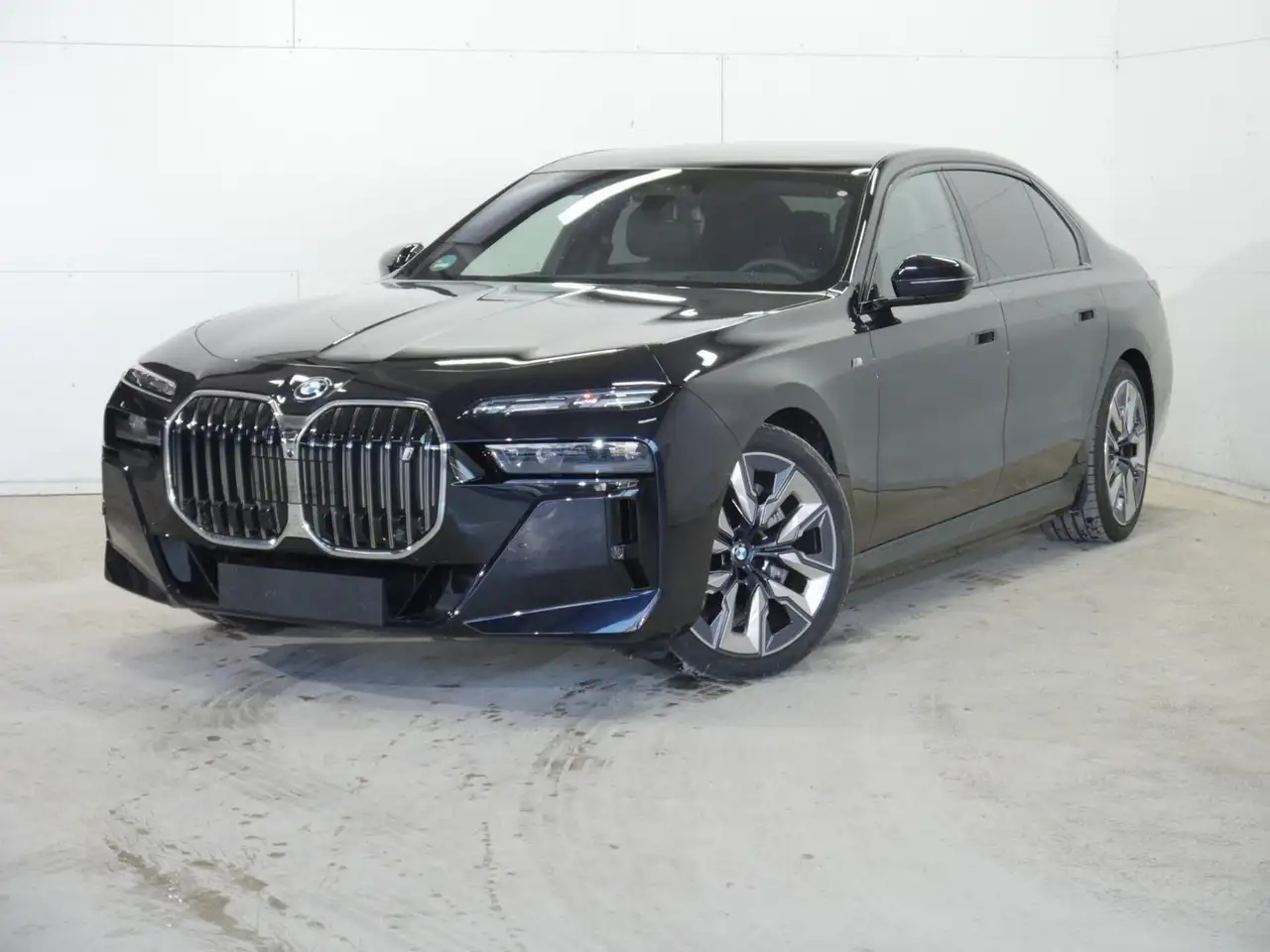 i7xDrive60 Limousine M Sportpaket B&W Surround
