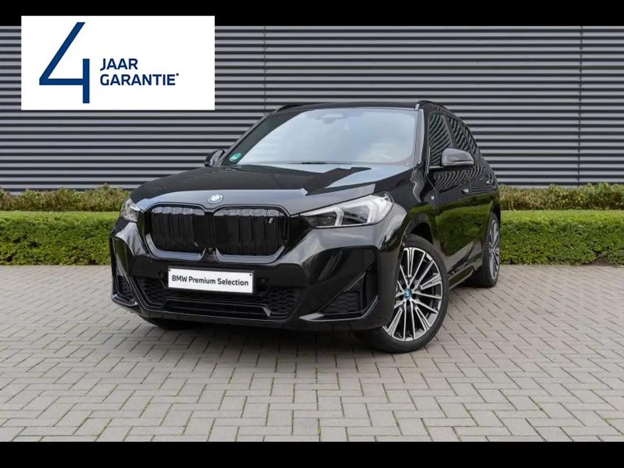 iX1xDrive30 iX1 xDrive30/MSPORT/HarKardon/Headup/Trek