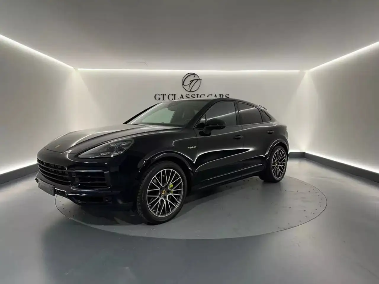 CayenneCOUPE E-HYBRID 5PL