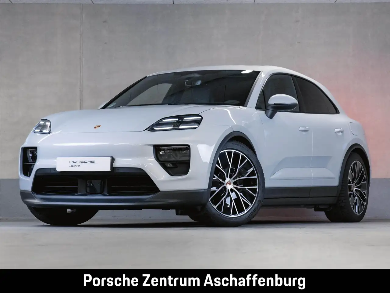 Macan4 Electric Panorama Luftfederung BOSE