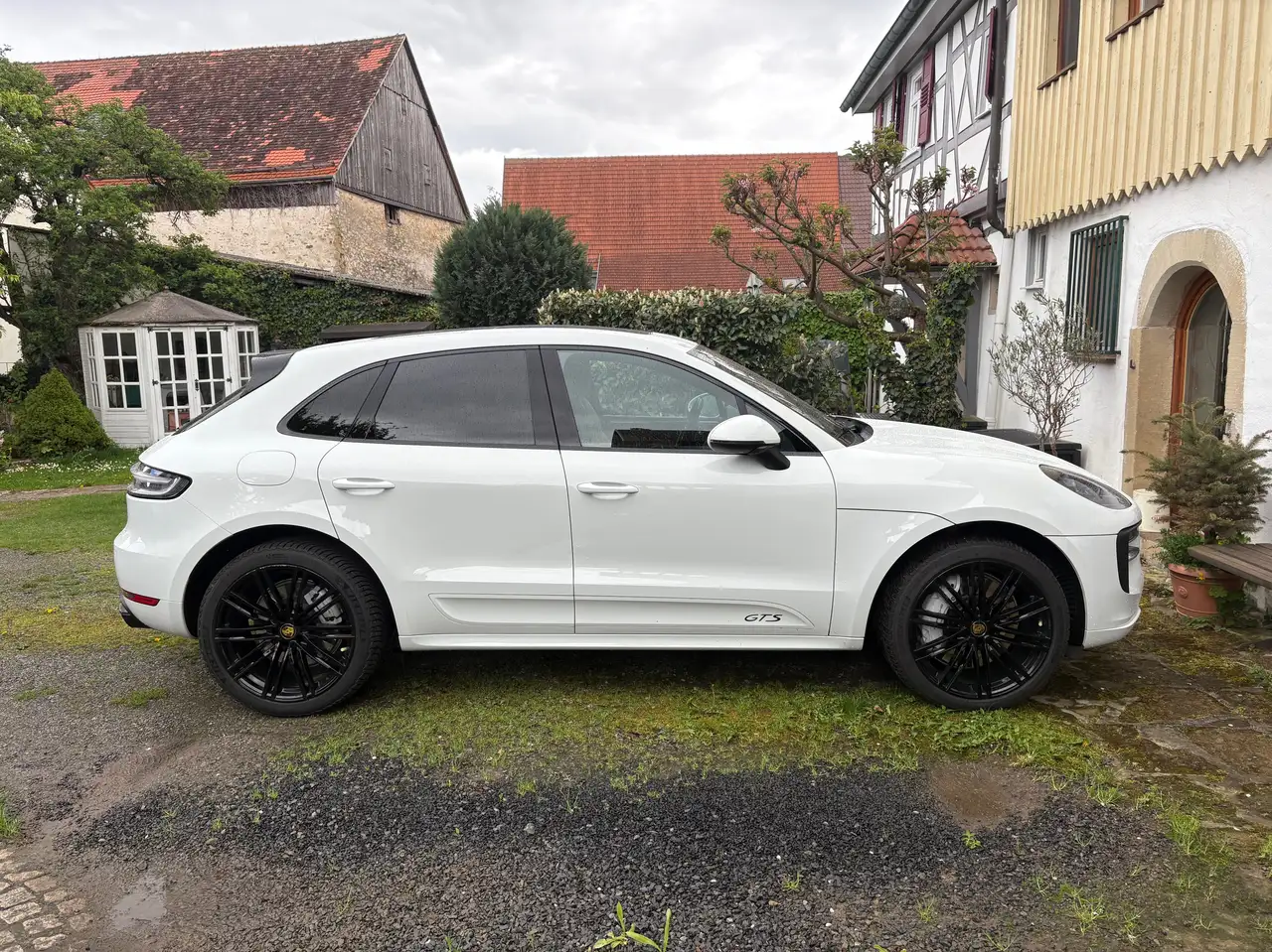 MacanMacan GTS PDK