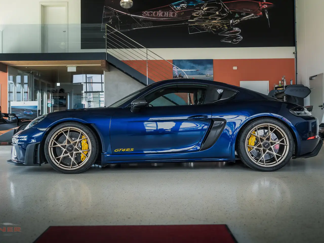 718GT4 RS