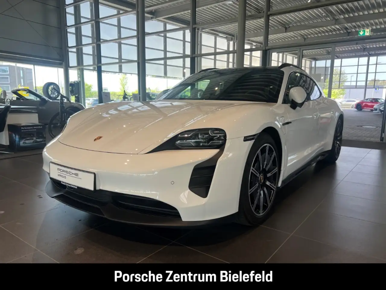 TaycanGTS Sport Turismo BOSE Panorama LED-Matrix
