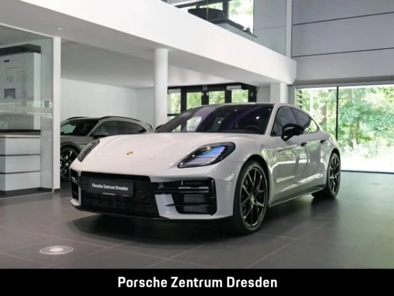 Panamera4 E-Hybrid /  BOSE® / Luft / PID / HUD