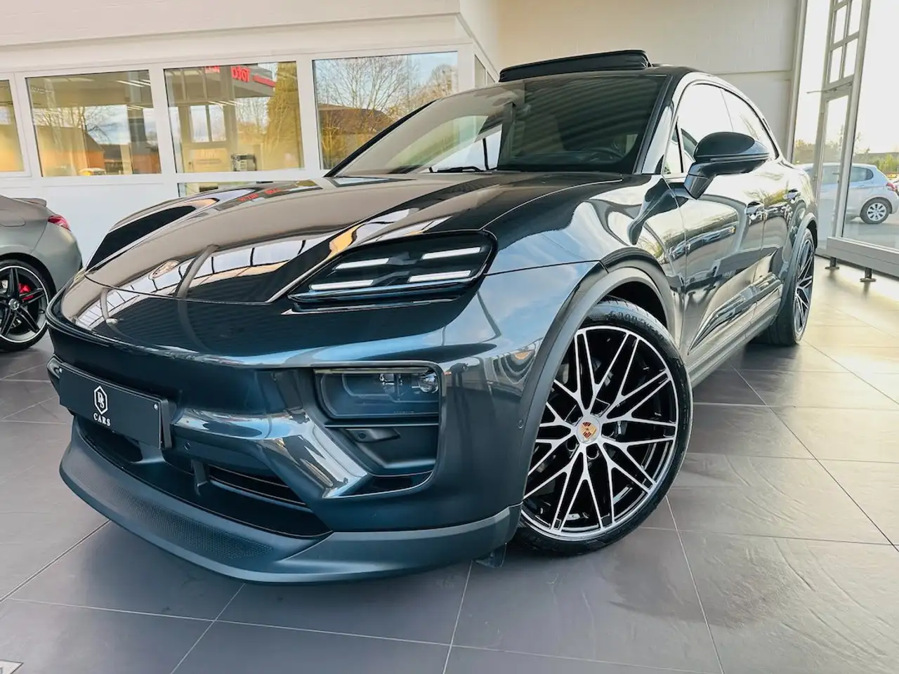 Macane-Macan 4 100 kWh ** GARANTIE + TOIT PANO + FULL**