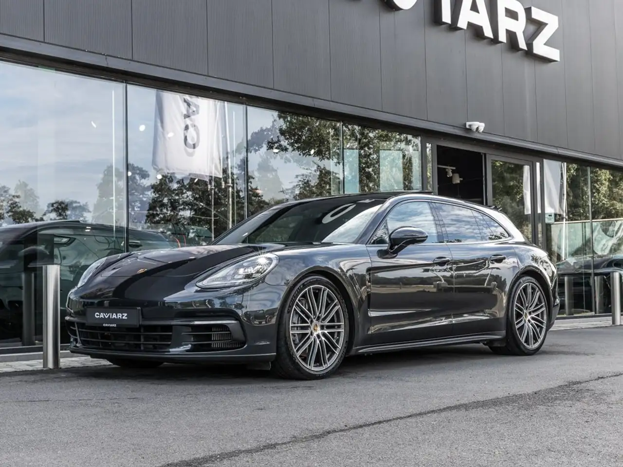 Panamera4 SPORT TURISMO 21"/AIR/PANO/SOFTCLOSE/BOSE/360/..