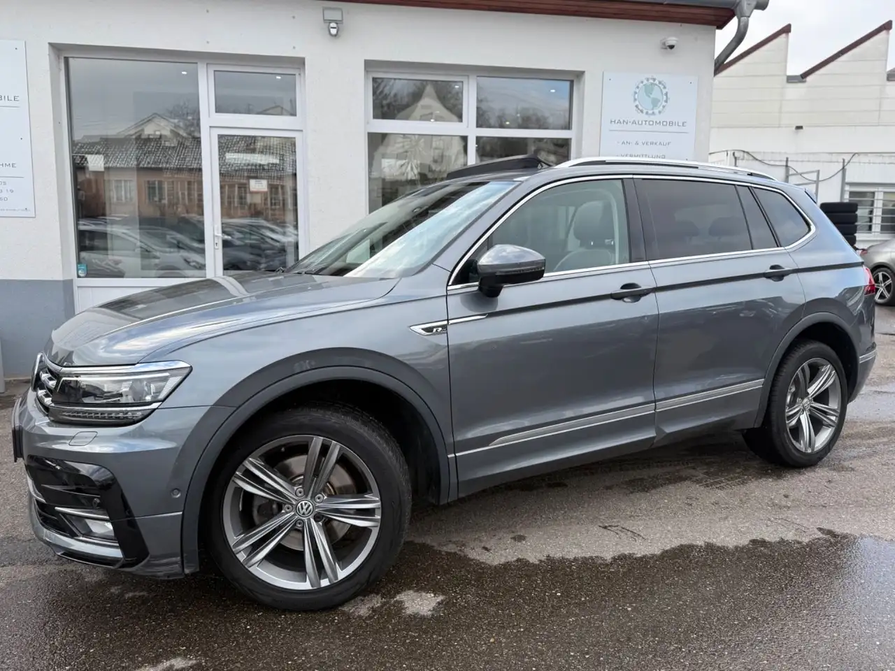 Tiguan AllspaceHighline 4Motion*R-Line+Pano+AHK