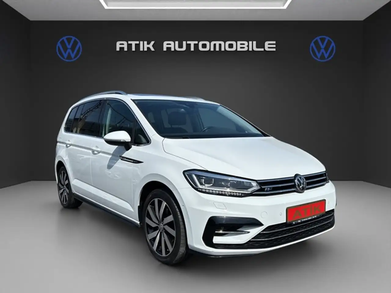 Touran2.0 TDI R-LINE 7.SITZER PANO ACC TOTWINK.