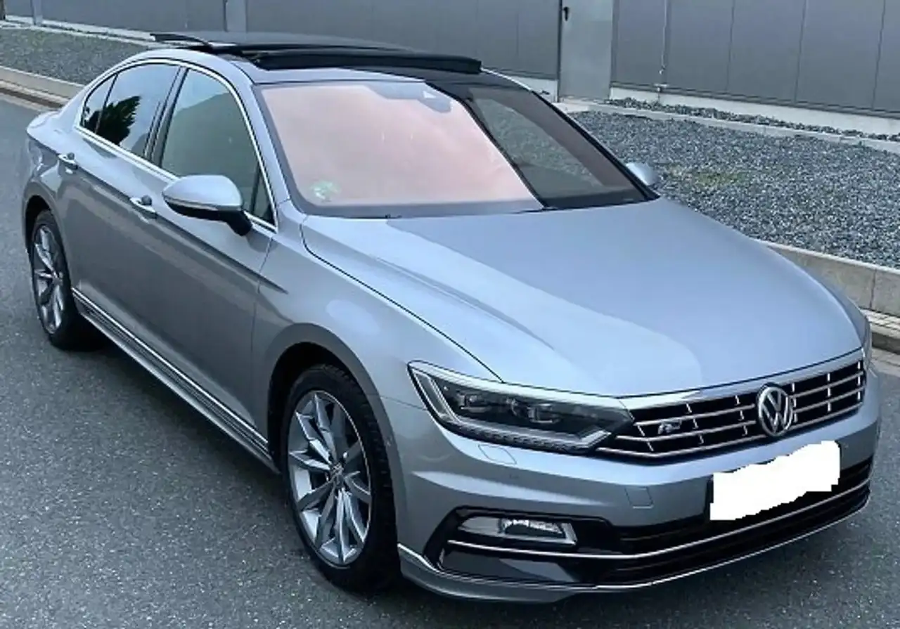 PassatPassat 2.0 TDI 4Motion DDG*R-Line*NP:73250€*AHK