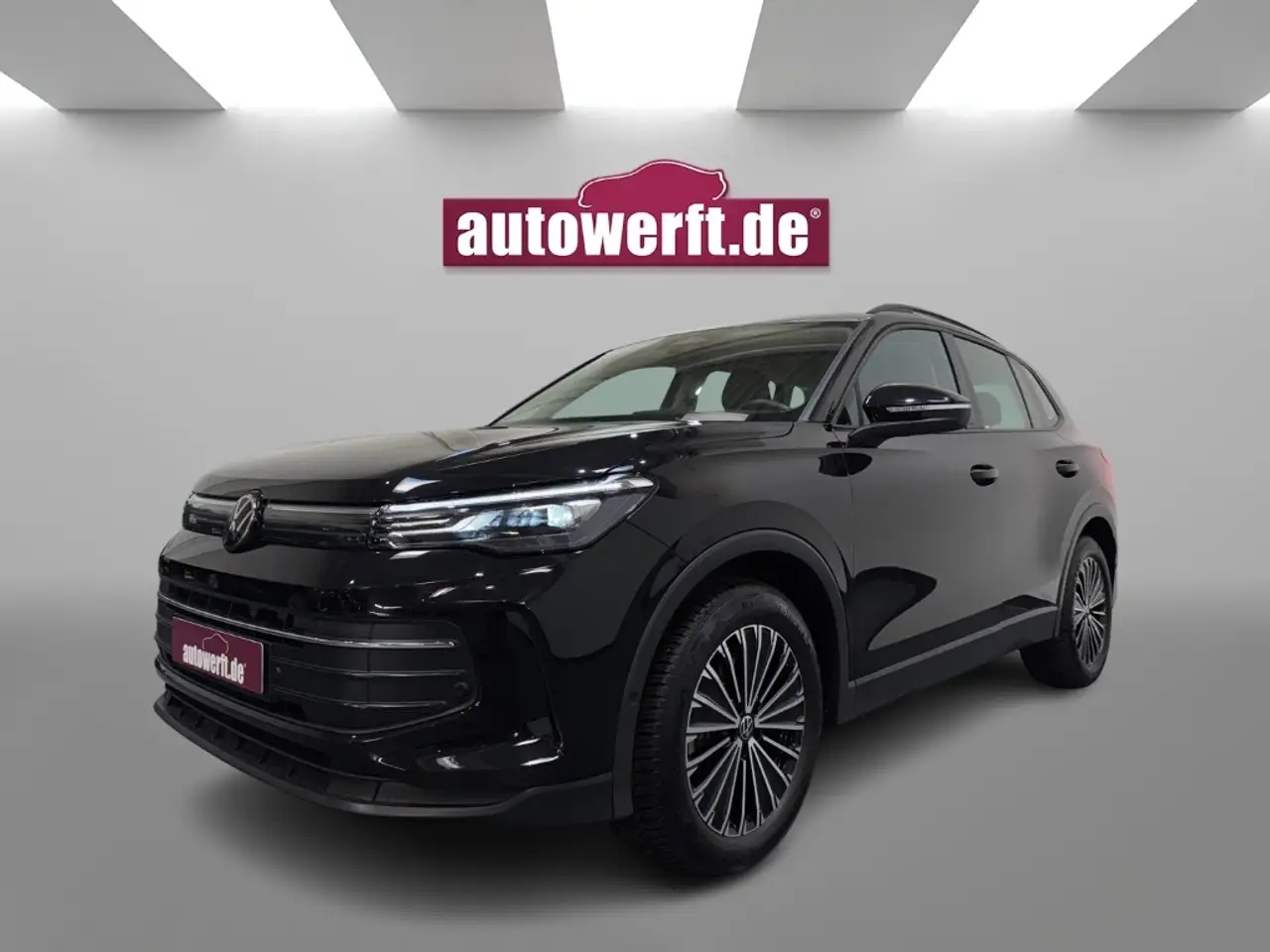 Tiguan2.0 TDI DSG LIFE AHK LED CAM NAVI ACC 18Z HUD