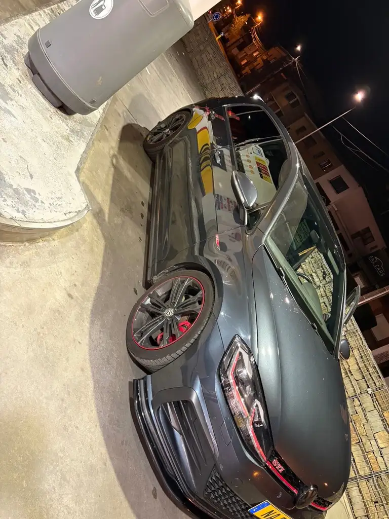 Golf GTIGolf 2.0 TSI Performance DSG