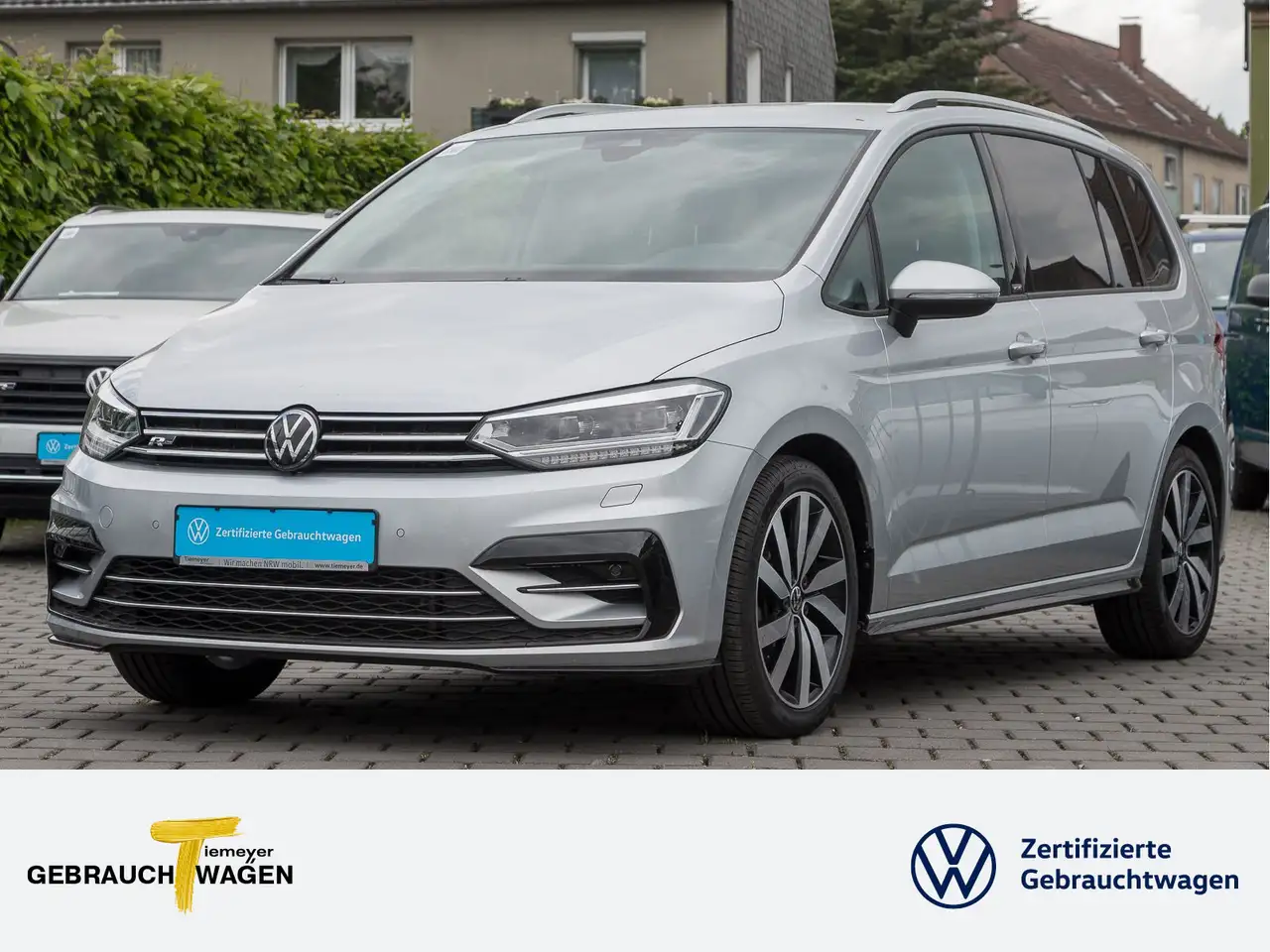 Touran1.5 TSI DSG R-LINE 7 SITZE AHK NAVI VIRTU