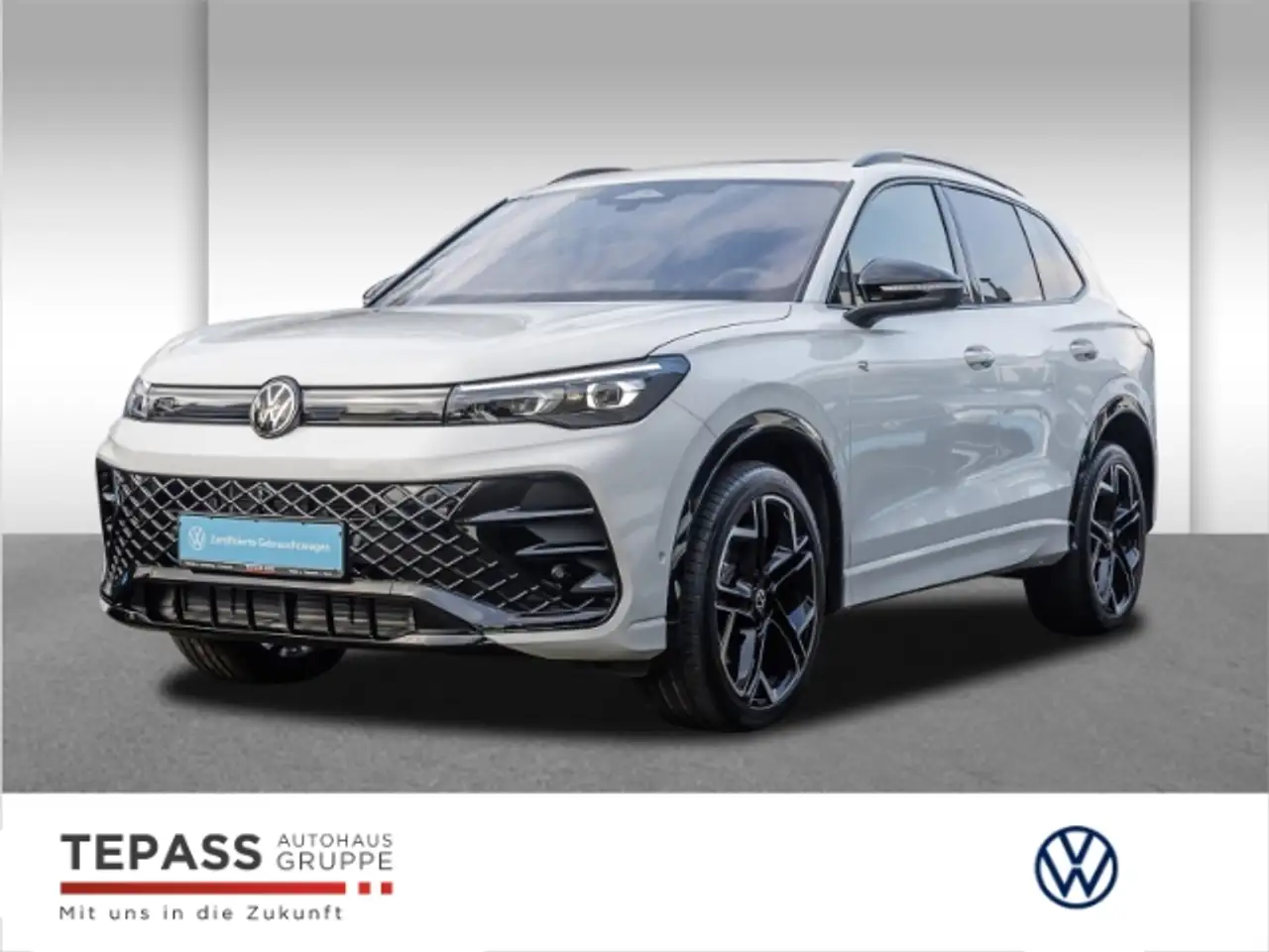 Tiguan2.0 TDI R-LINE PANO MEMORY AHK