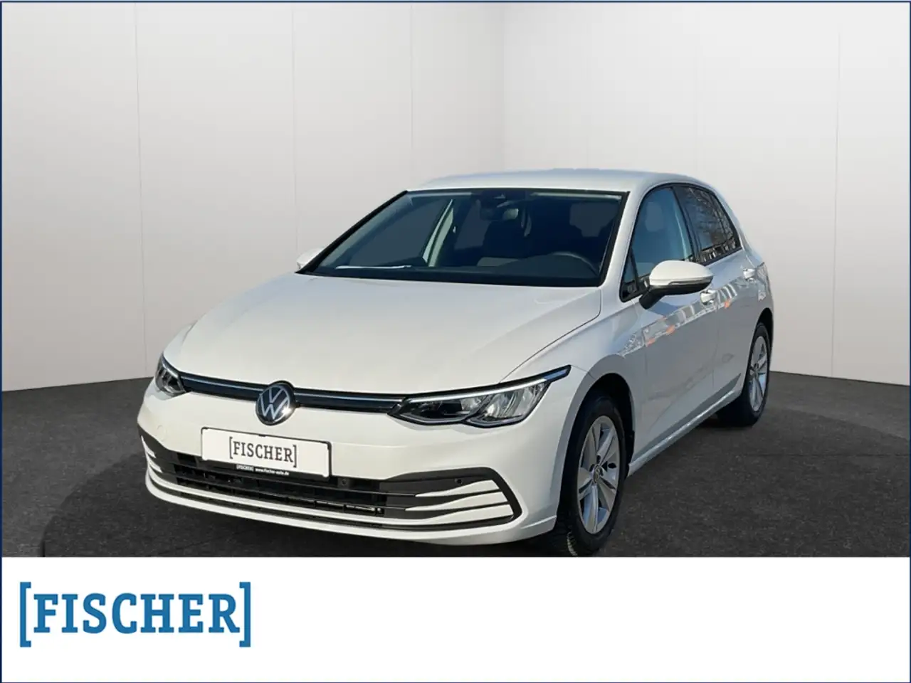 GolfVIII 1.5 eTSI DSG Life LED Navi Rear View SHZ