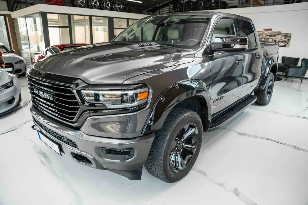 RAM5,7 Hemi LIMITED BRC GAS PANO LED VOLL