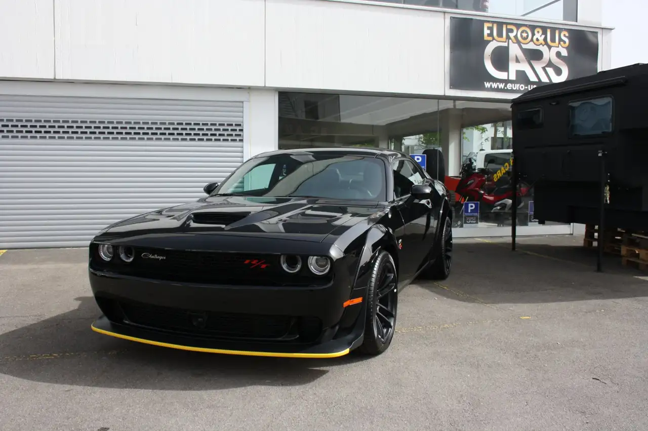 ChallengerR/T Scat Pack Widebody  6,4L V8 Carbon ACC last Ca