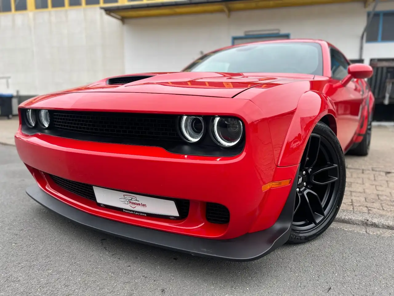 ChallengerCHALLENGER R/T SCAT PACK WIDE BODY