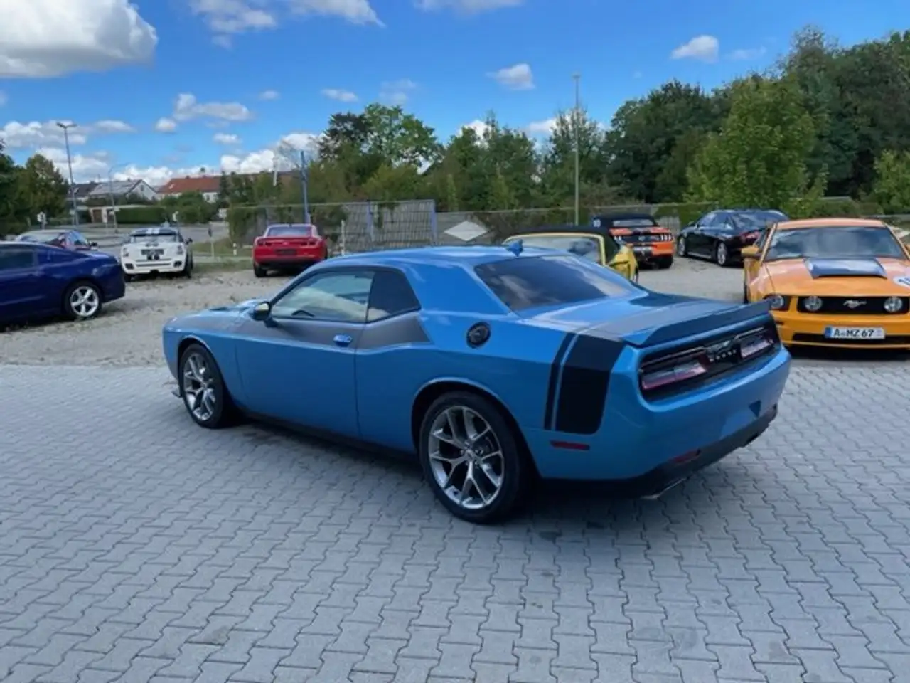 Challenger2019 R/T NAVI Kamera Leder Sitzkühl beh. Lenk