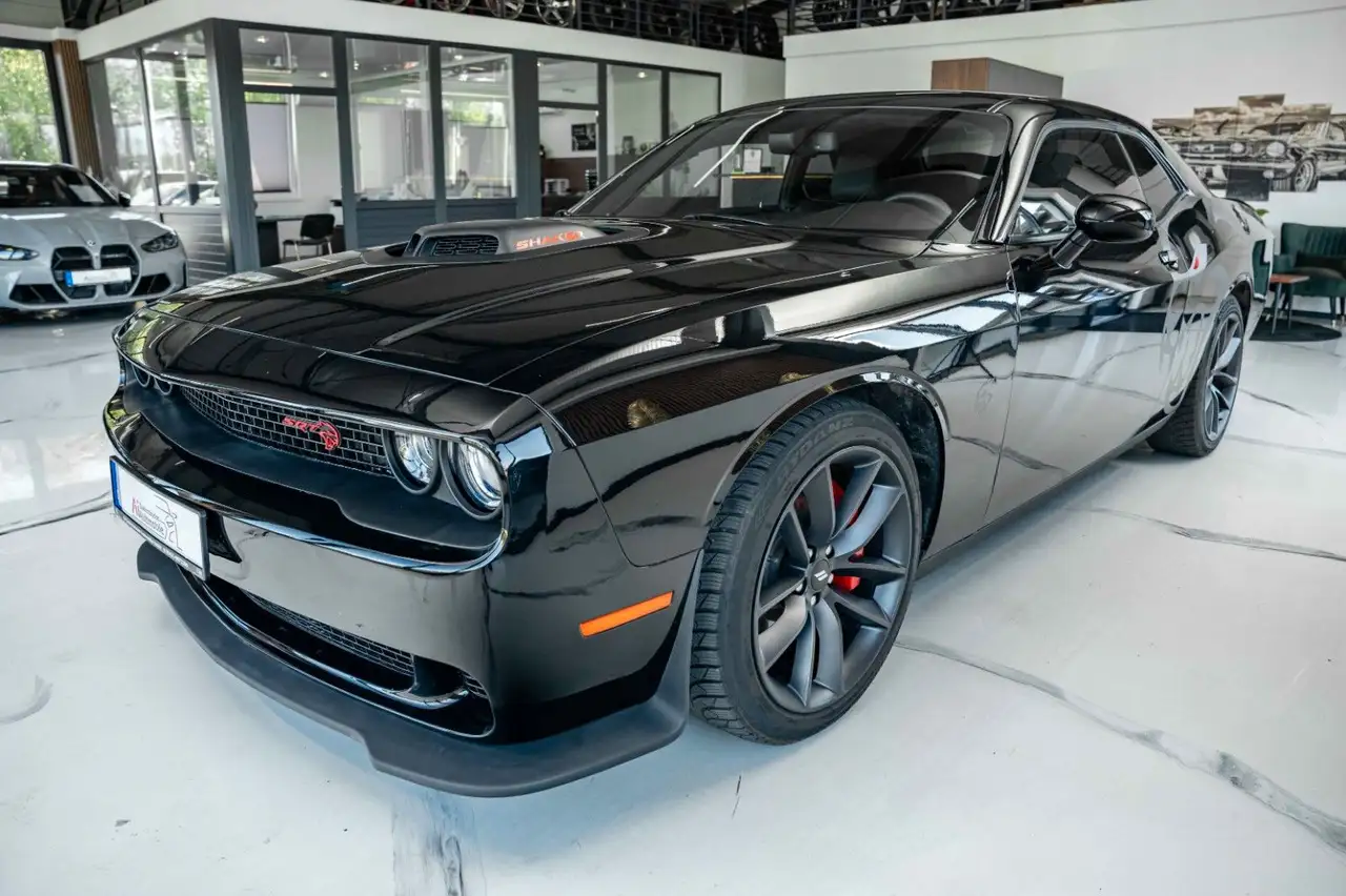 Challenger5,7 Hemi NAV ALPINE KAMERA