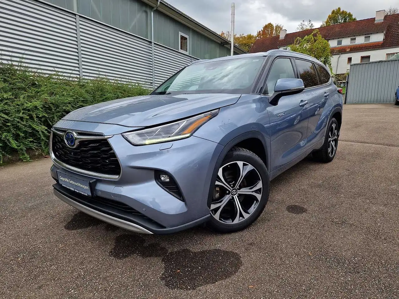 Highlander2.5 Hybrid Luxury
