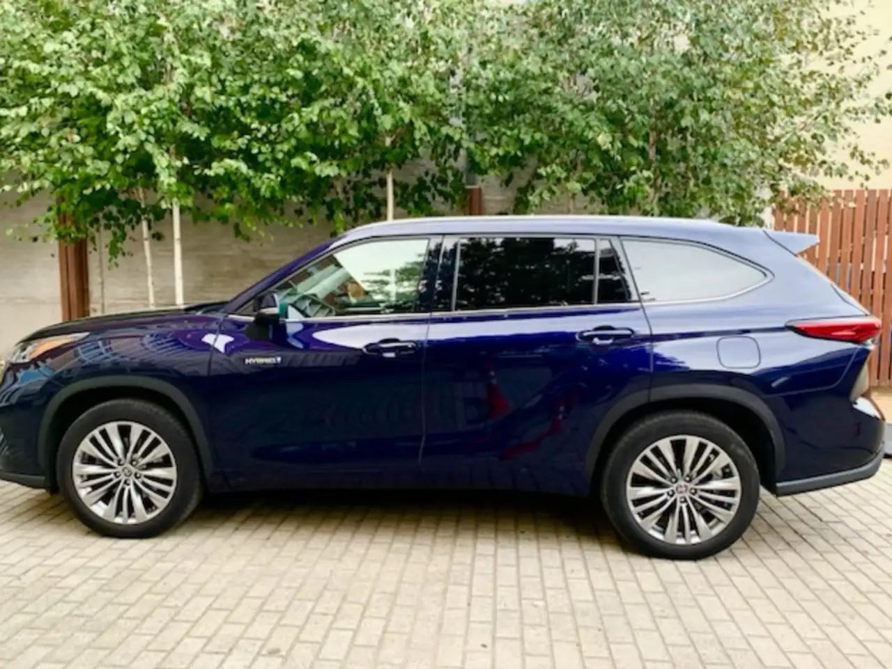 HighlanderHighlander 2.5 Hybrid Luxury