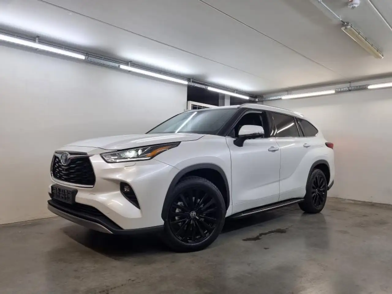 HighlanderExecutive Style - 23542km - Ga