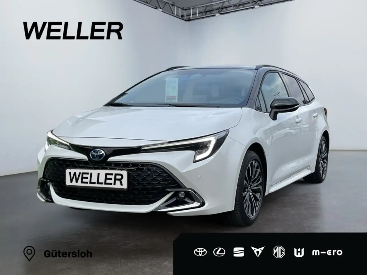 Corolla2.0 Hybrid TS BLACK&WHITE *Navi*LED*CAM*