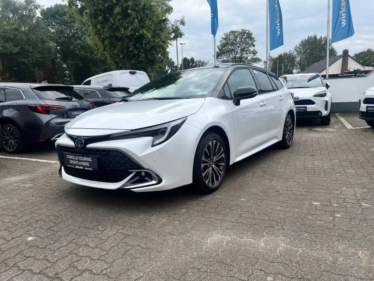 CorollaTouring Sports 1.8l Black&White inkl.WKR