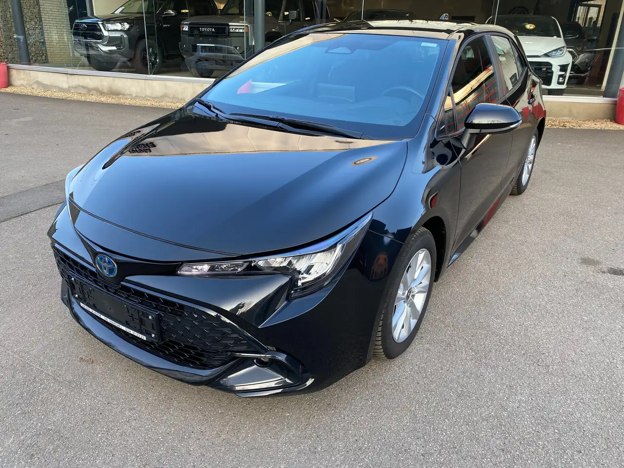 Corolla1.8 Hybrid Dynamic e-CVT Hybrid