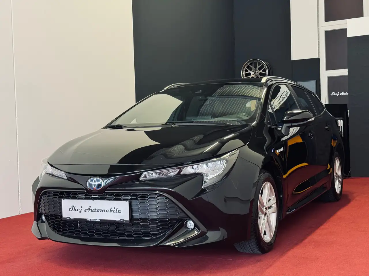 CorollaTouring 1,8 Hybrid Sport