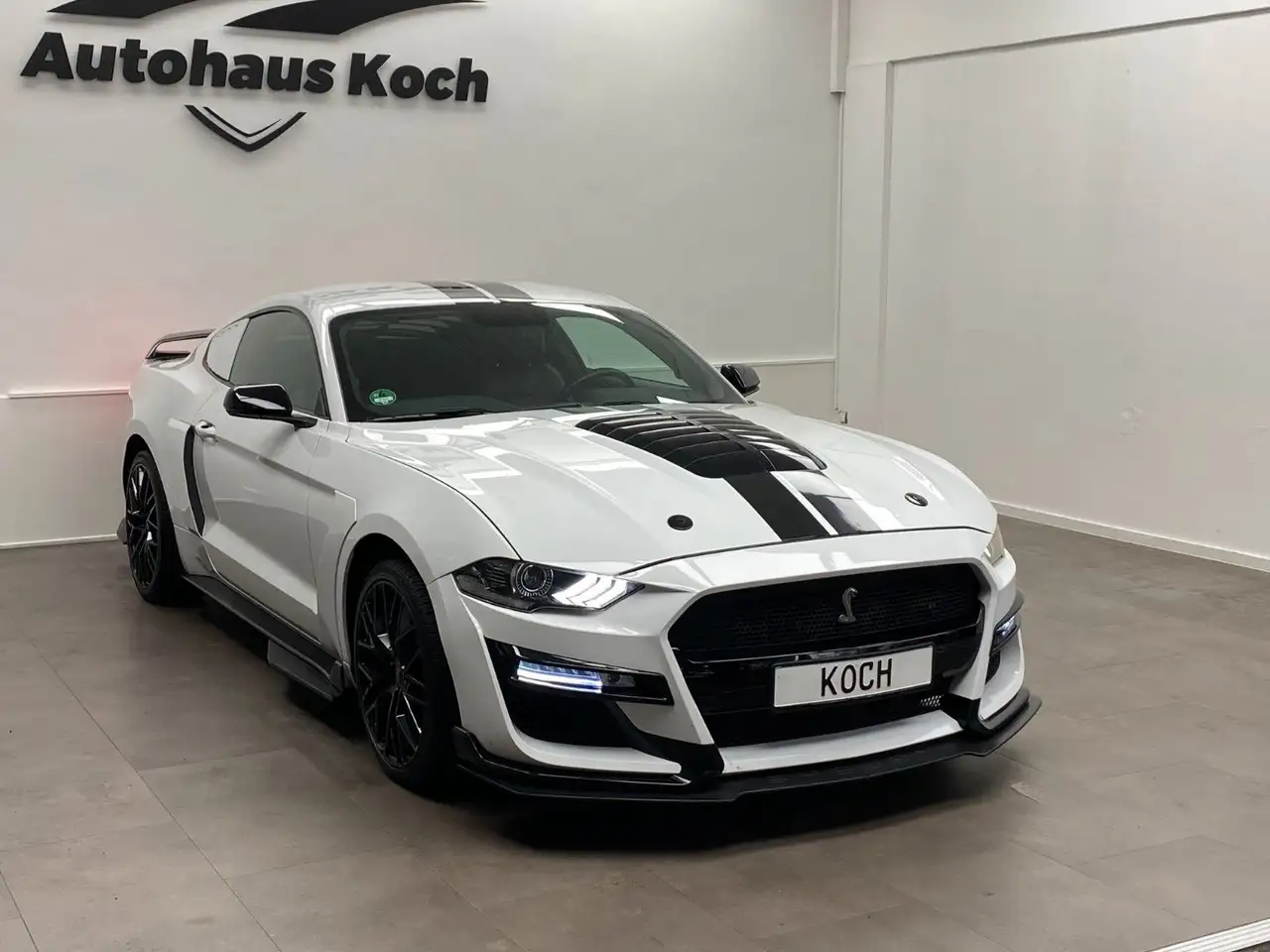 MustangMUSTANG 2.3 ECOBOOST MIT SHELBY GT500 LOOK !!