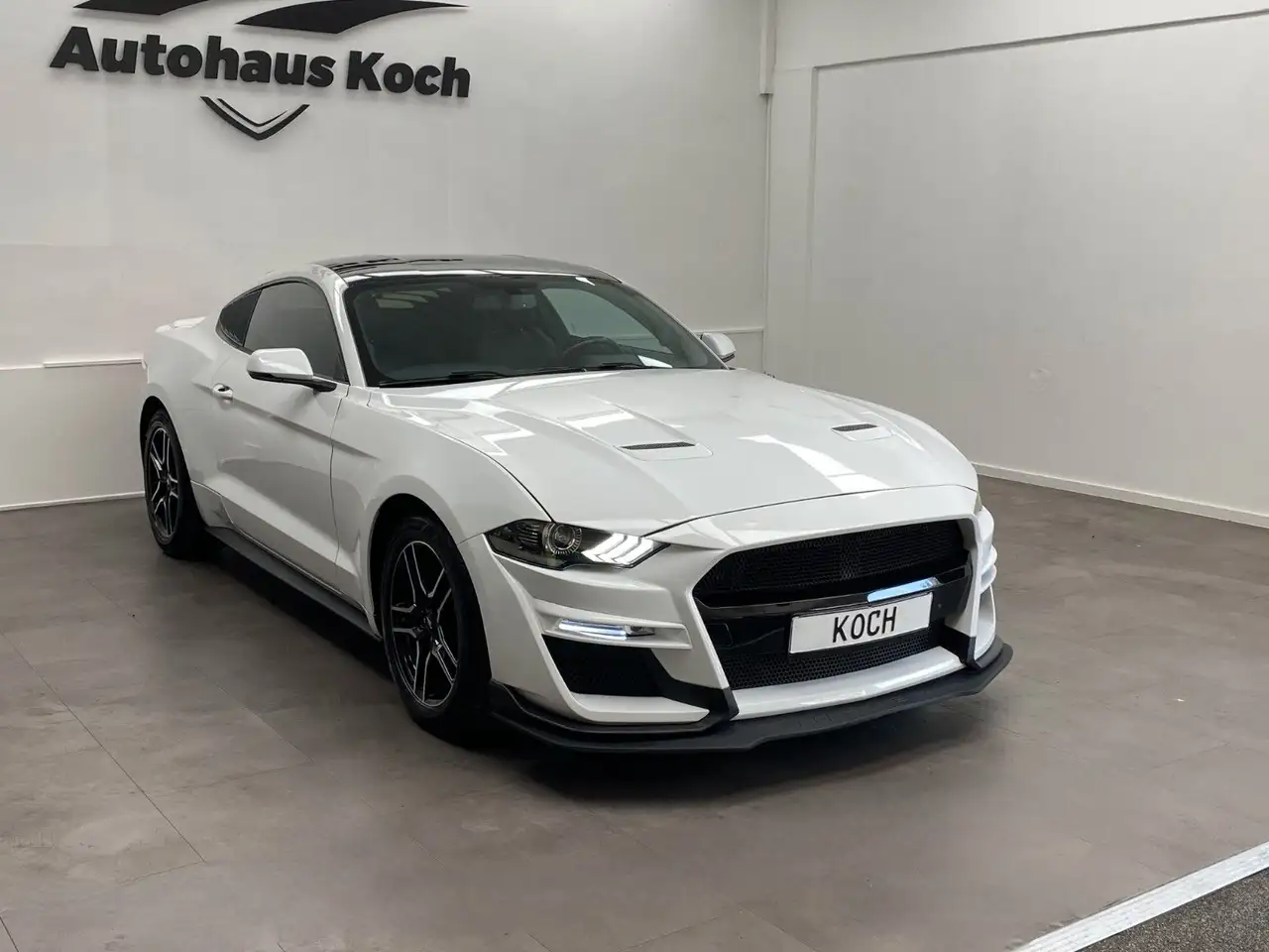 MustangMUSTANG 2.3 ECOBOOST MIT SHELBY GT500 LOOK !!