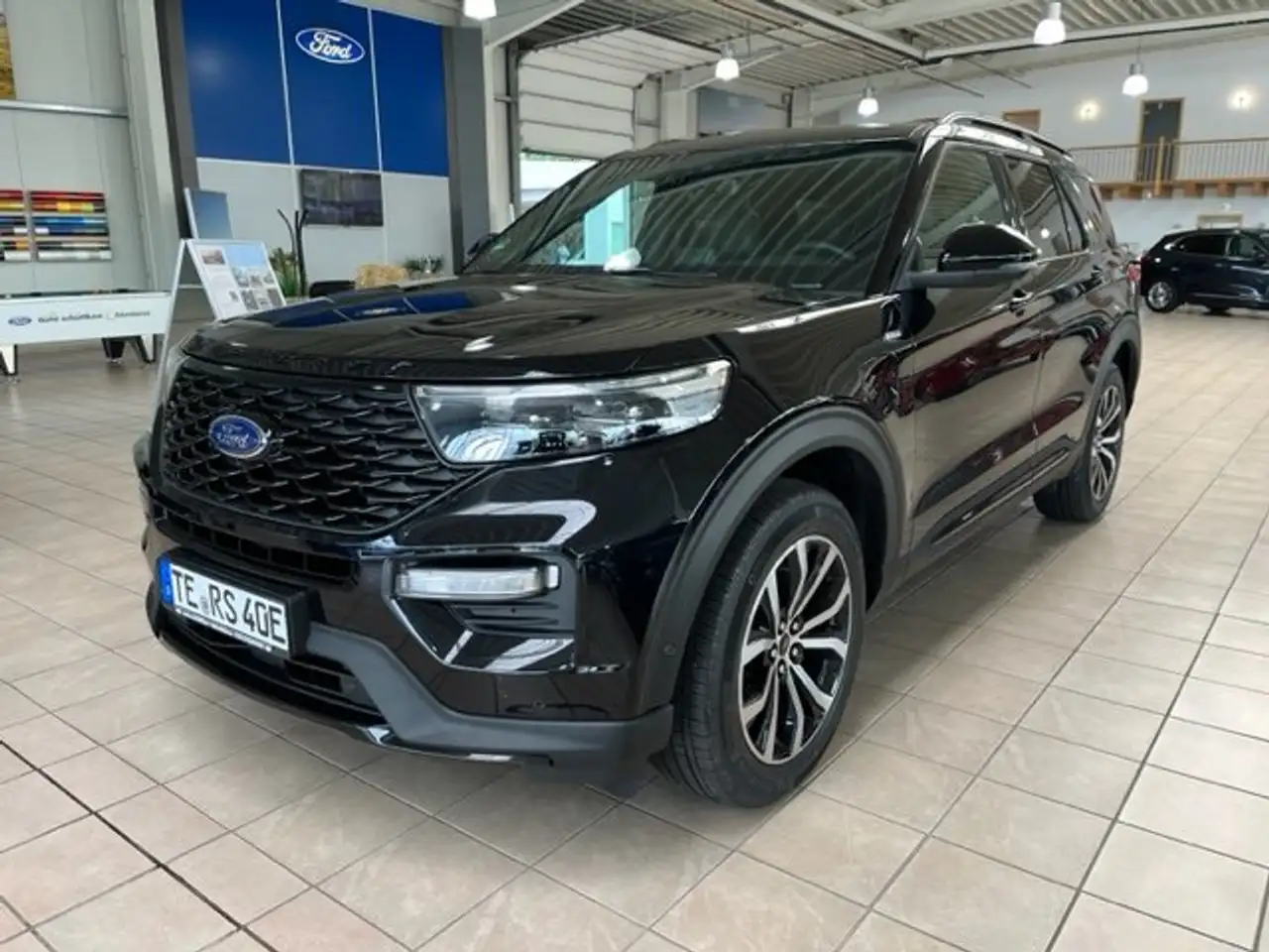 ExplorerST-Line Plug-in-Hybrid NAVI, PANO, LED, 7-Sitzer